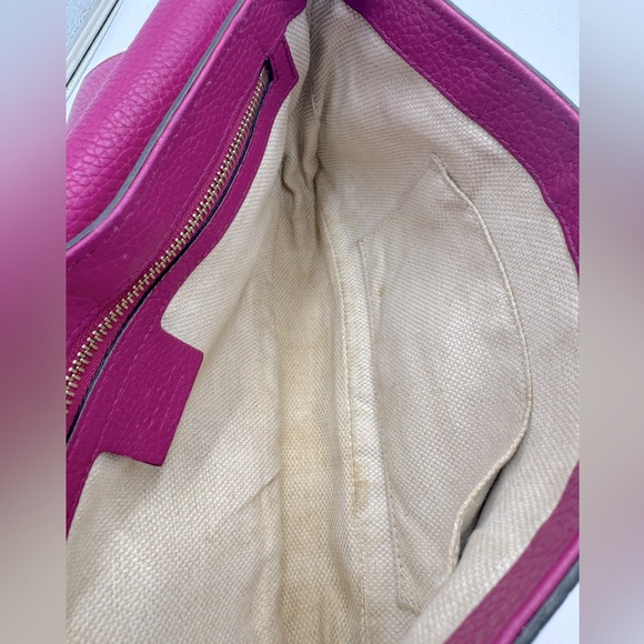 Auth Gucci Medium Fuchsia Leather Soho Crossbody Shoulder Bag Preloved Clutch - Picture 16 of 16